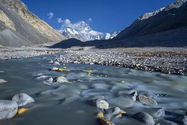 River from mt. Everest