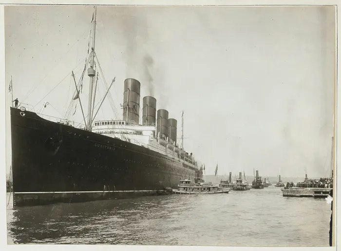 Framed Print : RMS Lusitania Leaves NY Harbor