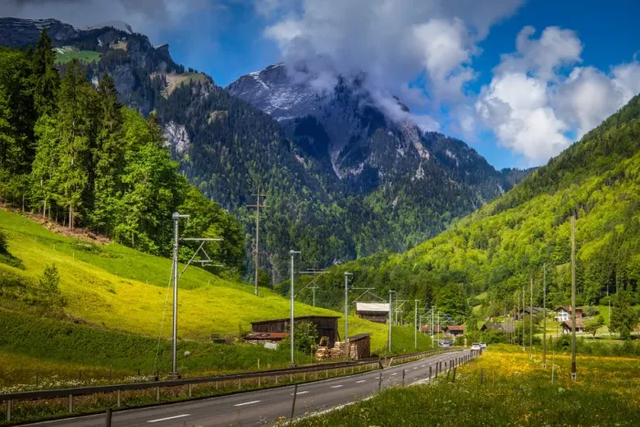 Framed Print : Road to Grindelwald Framed Print : Road to Grindelwald