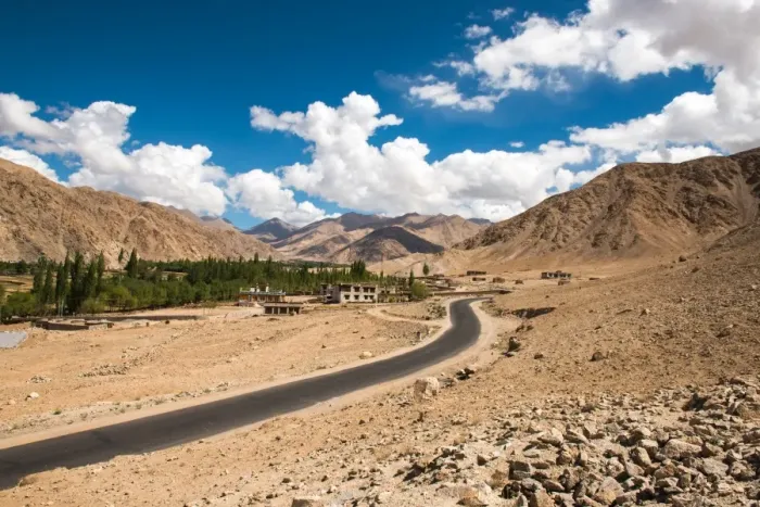 Framed Print : Road in ladakh Framed Print : Road in ladakh