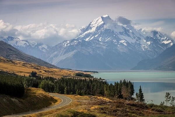 The road to mount cook
