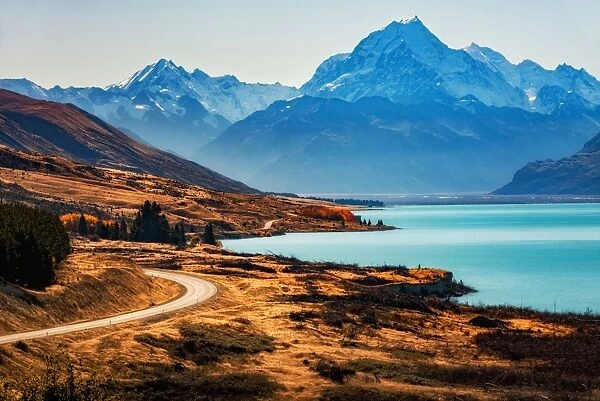 Road way to Mount Cook