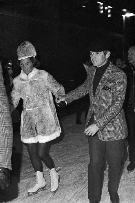 Framed Print : Robert and Ethel Kennedy Skating Framed Print : Robert and Ethel Kennedy Skating