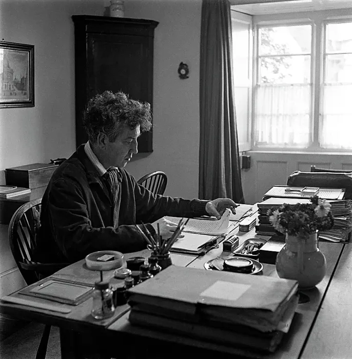 Framed Print : Robert Graves Framed Print : Robert Graves