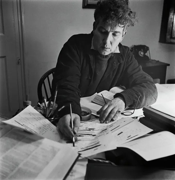 Framed Print : Robert Graves