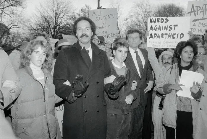 Framed Print : Robert Kennedy Children with Randall Robinson, Gary Hart, and Protesters Against Apartheid Framed Print : Robert Kennedy Children with Randall Robinson, Gary Hart, and Protesters Against Apartheid