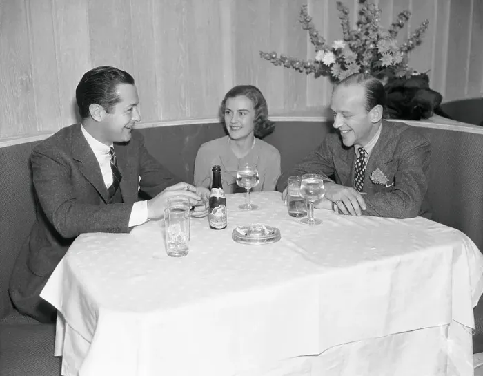 Framed Print : Robert Montgomery Having Dinner With Mr. and Mrs. Fred Astaire Framed Print : Robert Montgomery Having Dinner With Mr. and Mrs. Fred Astaire