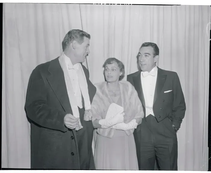Framed Print : Robert Ryan with Anthony Quinn and Wife Framed Print : Robert Ryan with Anthony Quinn and Wife