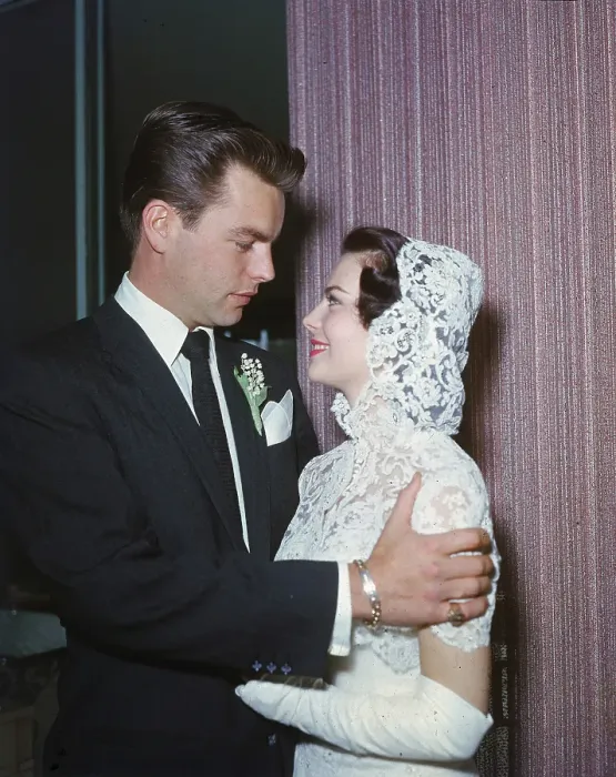 Framed Print : Robert Wagner & Natalie Wood Wedding