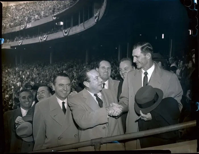 Framed Print : Robert Wagner With Sammy Baugh, Others Framed Print : Robert Wagner With Sammy Baugh, Others