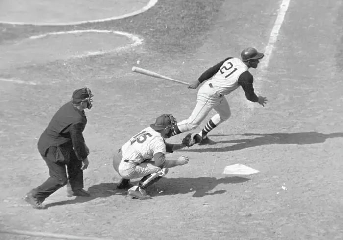 Framed Print : Roberto Clemente Running From Home Plate Framed Print : Roberto Clemente Running From Home Plate