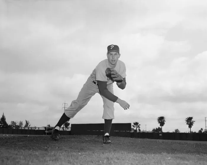 Framed Print : Robin Roberts in Pitching Position Framed Print : Robin Roberts in Pitching Position