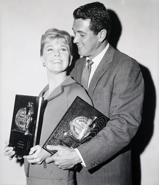 Framed Print : Rock Hudson, Doris Day Holding Plaques Framed Print : Rock Hudson, Doris Day Holding Plaques
