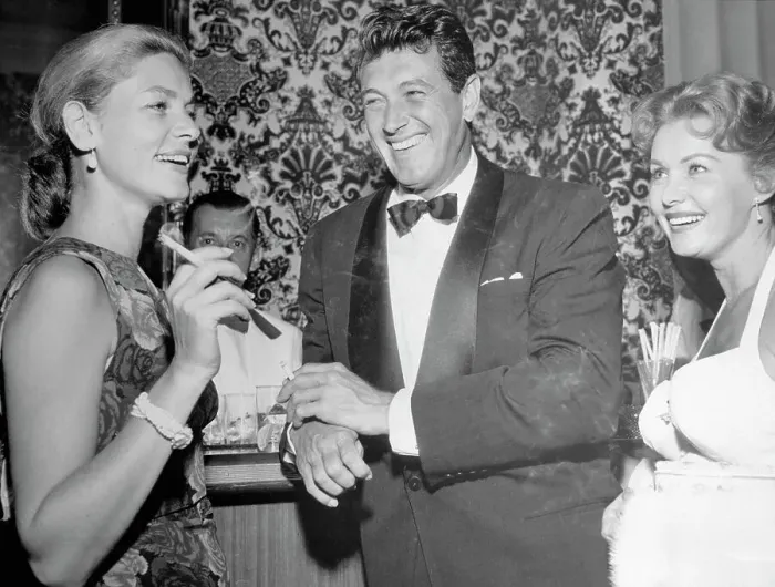 Framed Print : Rock Hudson with Lauren Bacall and Rhonda Fleming Framed Print : Rock Hudson with Lauren Bacall and Rhonda Fleming