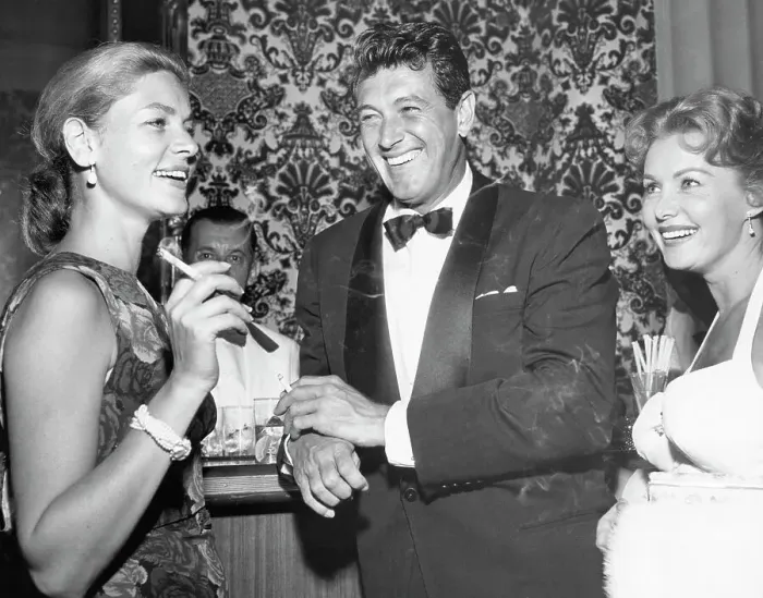 Framed Print : Rock Hudson with Lauren Bacall and Rhonda Fleming Framed Print : Rock Hudson with Lauren Bacall and Rhonda Fleming