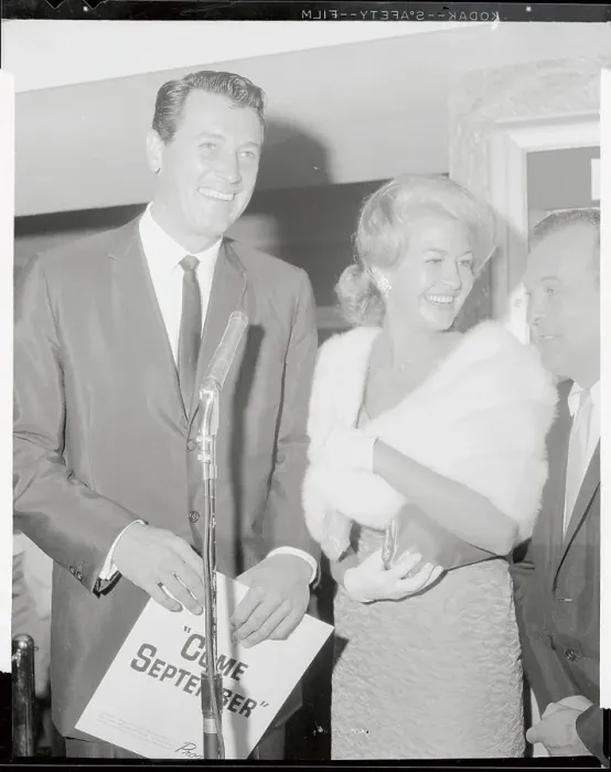 Framed Print : Rock Hudson and Marilyn Maxwell Framed Print : Rock Hudson and Marilyn Maxwell