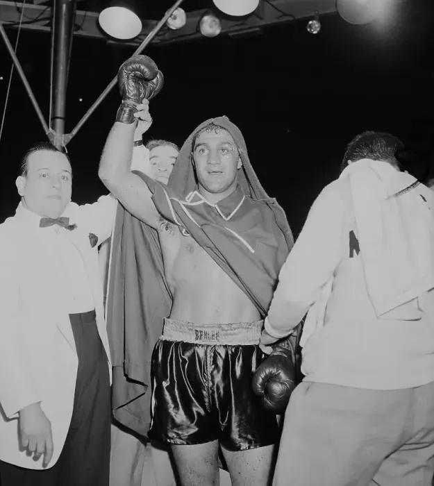Framed Print : Rocky Marciano W / Arm Raised In Victory Framed Print : Rocky Marciano W / Arm Raised In Victory