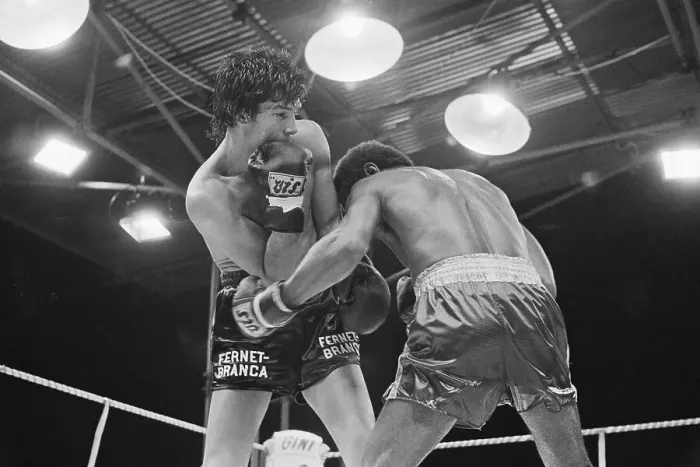 Framed Print : Rodrigo Valdez Punching Carlos Monzon Framed Print : Rodrigo Valdez Punching Carlos Monzon