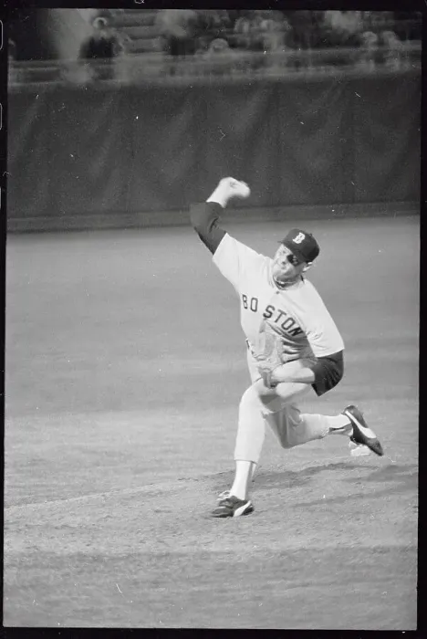 Framed Print : Roger Clemens in Pitching Action Framed Print : Roger Clemens in Pitching Action