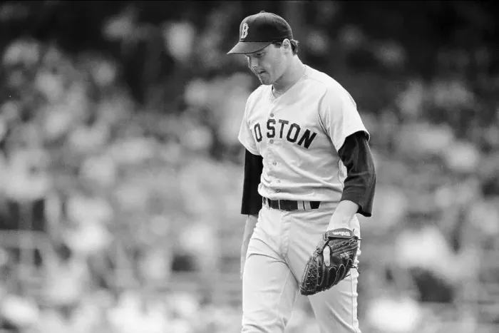 Framed Print : Roger Clemens Walking from Base Framed Print : Roger Clemens Walking from Base