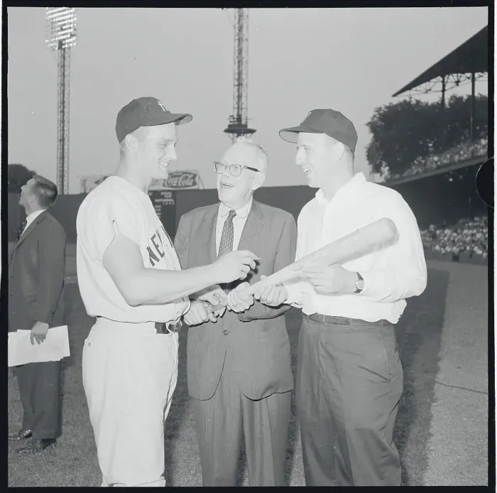 Framed Print : Roger Maris Giving Batting Advice Framed Print : Roger Maris Giving Batting Advice