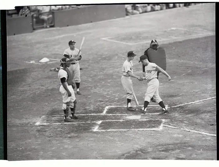 Framed Print : Roger Maris Hitting 26th Homer Framed Print : Roger Maris Hitting 26th Homer