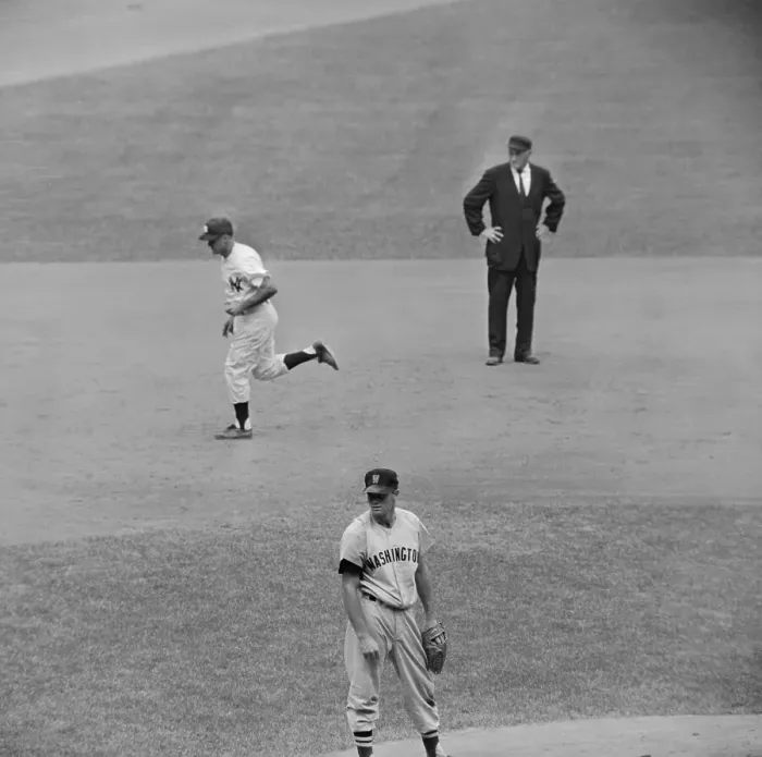 Framed Print : Roger Maris Running Bases Framed Print : Roger Maris Running Bases