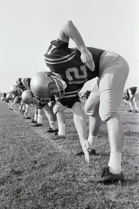 Framed Print : Roger Staubach Stretches Football Gear Framed Print : Roger Staubach Stretches Football Gear