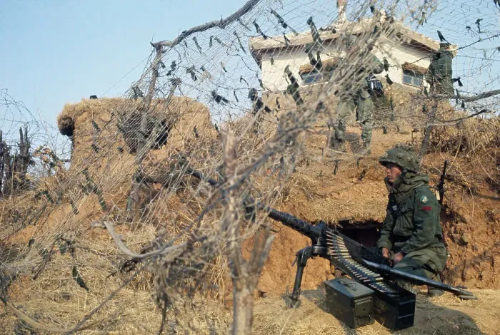 Framed Print : ROK Soldier With Machine Gun