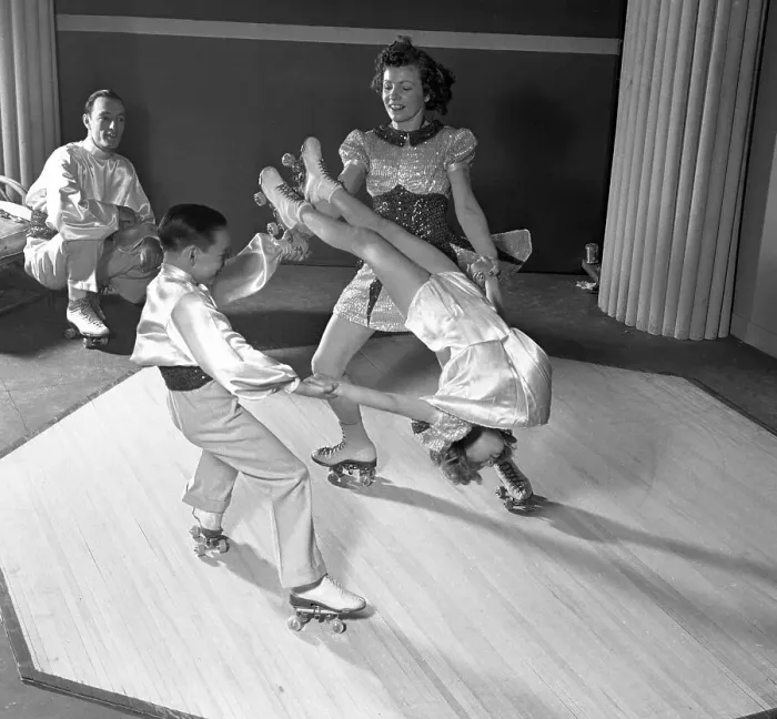 Framed Print : The Roller Skating Carters Framed Print : The Roller Skating Carters