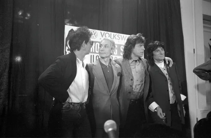 Framed Print : Rolling Stones Announce Voodoo Lounge Tour