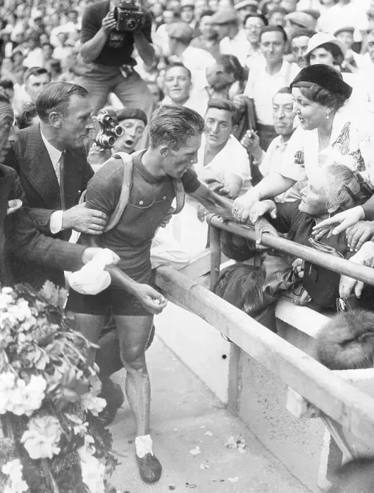 Framed Print : Romain Maes Winning the 1935 Tour de France Framed Print : Romain Maes Winning the 1935 Tour de France