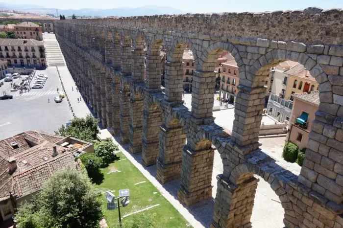 Framed Print : Roman Aqueduct in Segovia, Unesco, Spain Framed Print : Roman Aqueduct in Segovia, Unesco, Spain