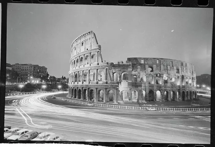 Framed Print : Roman Colosseum Framed Print : Roman Colosseum