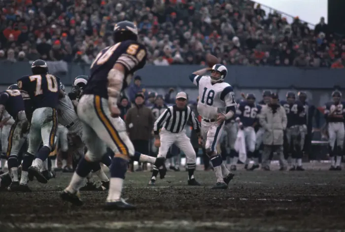Framed Print : Roman Gabriel Passing to Les Johnson Framed Print : Roman Gabriel Passing to Les Johnson