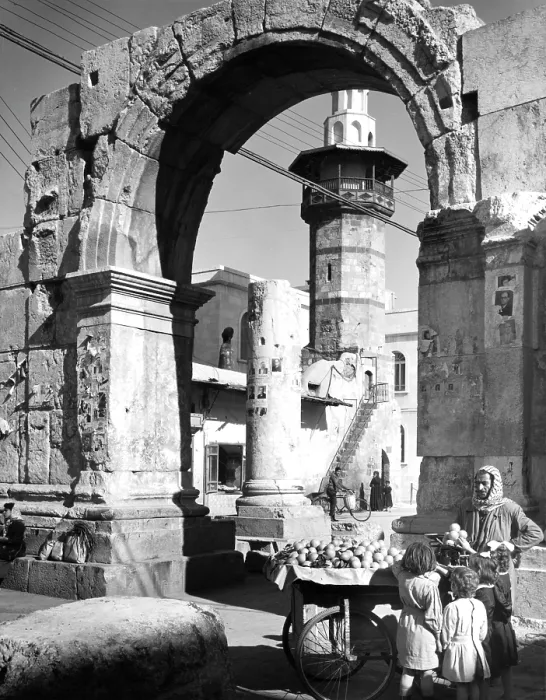 Framed Print : ROMAN GATE IN DAMASCUS Framed Print : ROMAN GATE IN DAMASCUS