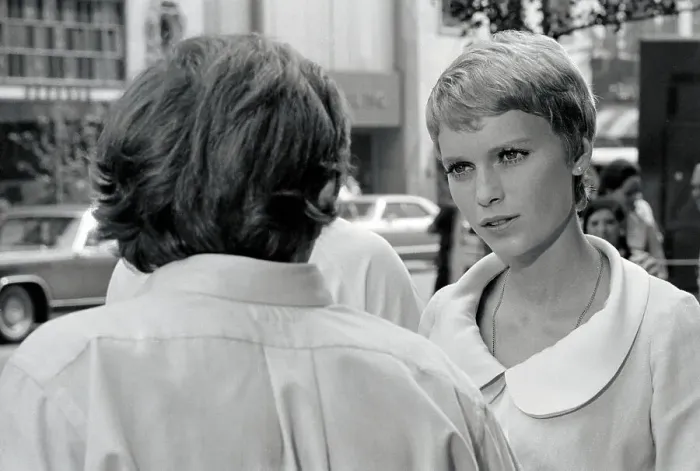 Framed Print : Roman Polanski Talking with Mia Farrow Framed Print : Roman Polanski Talking with Mia Farrow
