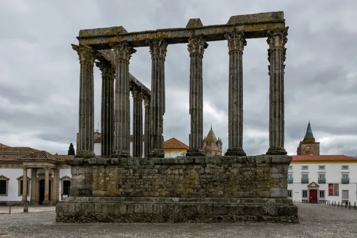 Framed Print : Roman Temple of Evora Framed Print : Roman Temple of Evora