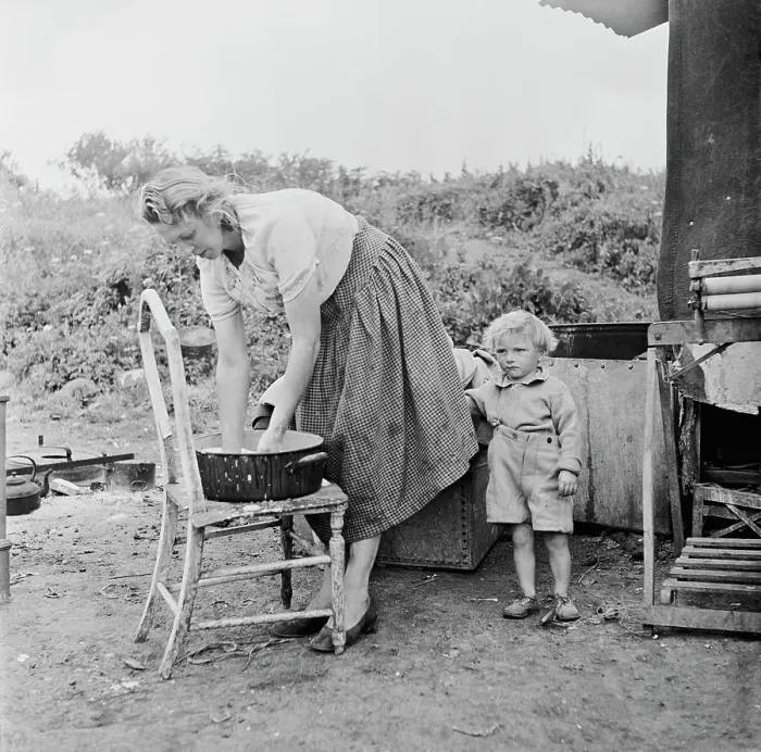 Framed Print : Romany Woman And Child