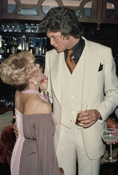 Framed Print : Rona Barrett And David Hasselhoff Attend Pips Disco And Backgammon Club