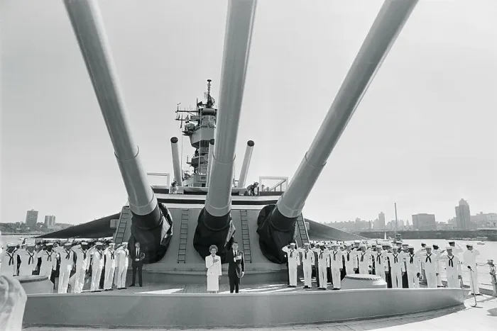 Framed Print : Ronald and Nancy Reagan Saluting with Sailors on Warship Framed Print : Ronald and Nancy Reagan Saluting with Sailors on Warship