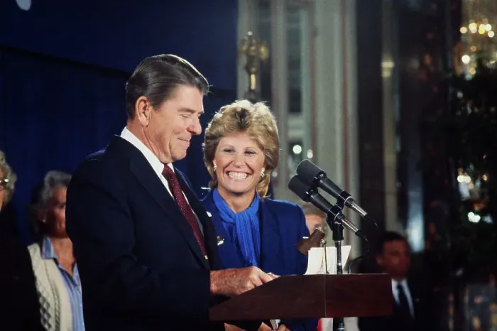 Framed Print : Ronald Reagan and Donna De Varona Framed Print : Ronald Reagan and Donna De Varona