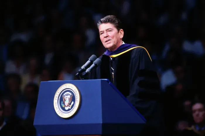 Framed Print : Ronald Reagan Giving Commencement Address Framed Print : Ronald Reagan Giving Commencement Address