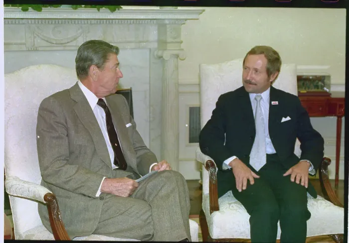 Framed Print : Ronald Reagan and Janusz Oniszkiewicz Conversing Framed Print : Ronald Reagan and Janusz Oniszkiewicz Conversing