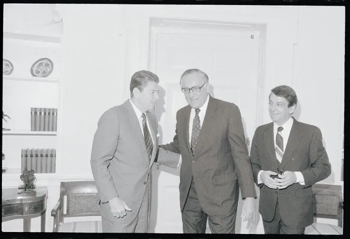 Framed Print : Ronald Reagan Meeting with Colleagues Framed Print : Ronald Reagan Meeting with Colleagues