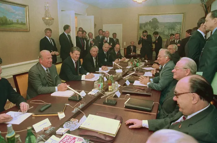 Framed Print : Ronald Reagan Meeting with Political Leaders Framed Print : Ronald Reagan Meeting with Political Leaders