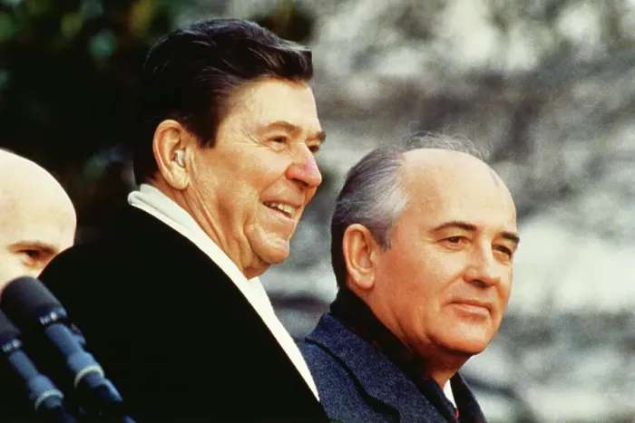 Framed Print : Ronald Reagan and Mikhail Gorbachev Framed Print : Ronald Reagan and Mikhail Gorbachev