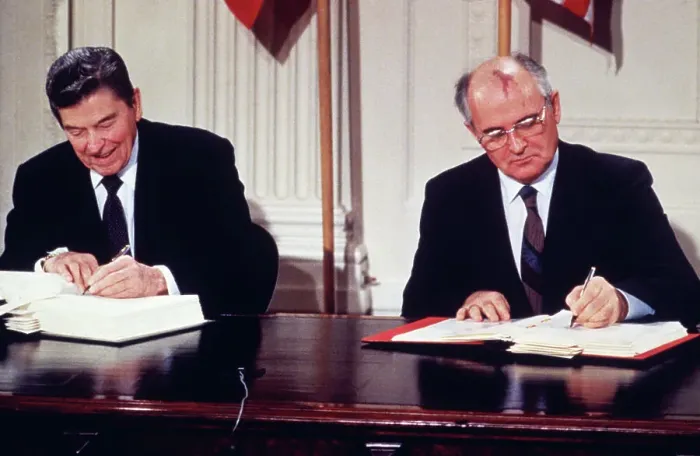Framed Print : Ronald Reagan and Mikhail Gorbachev Signing Treaty Framed Print : Ronald Reagan and Mikhail Gorbachev Signing Treaty