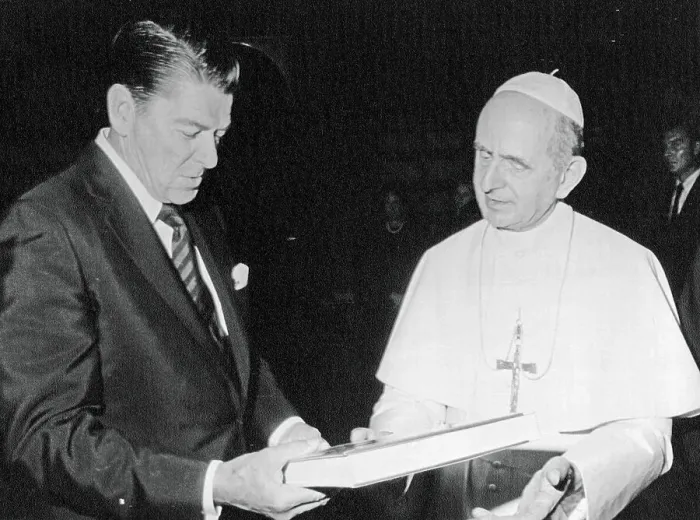 Framed Print : Ronald Reagan and Pope Paul VI Framed Print : Ronald Reagan and Pope Paul VI