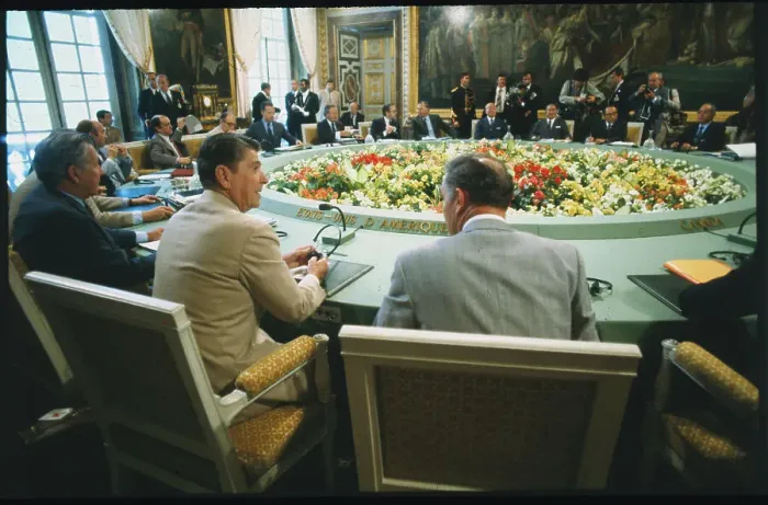 Framed Print : Ronald Reagan at Summit Meeting Framed Print : Ronald Reagan at Summit Meeting